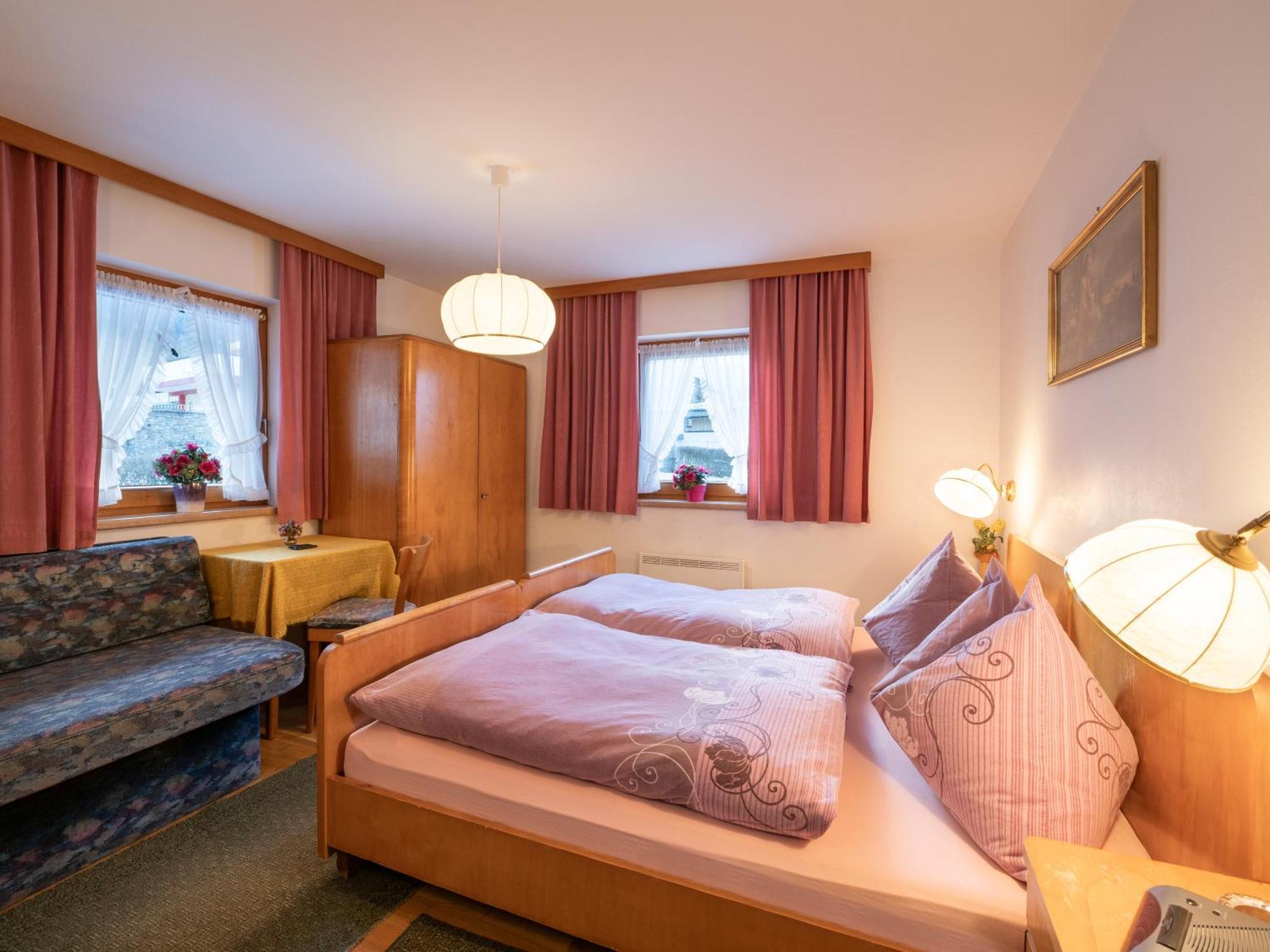 Chalet - Apartments Julitta Oberhollenzer Mayrhofen Exterior foto