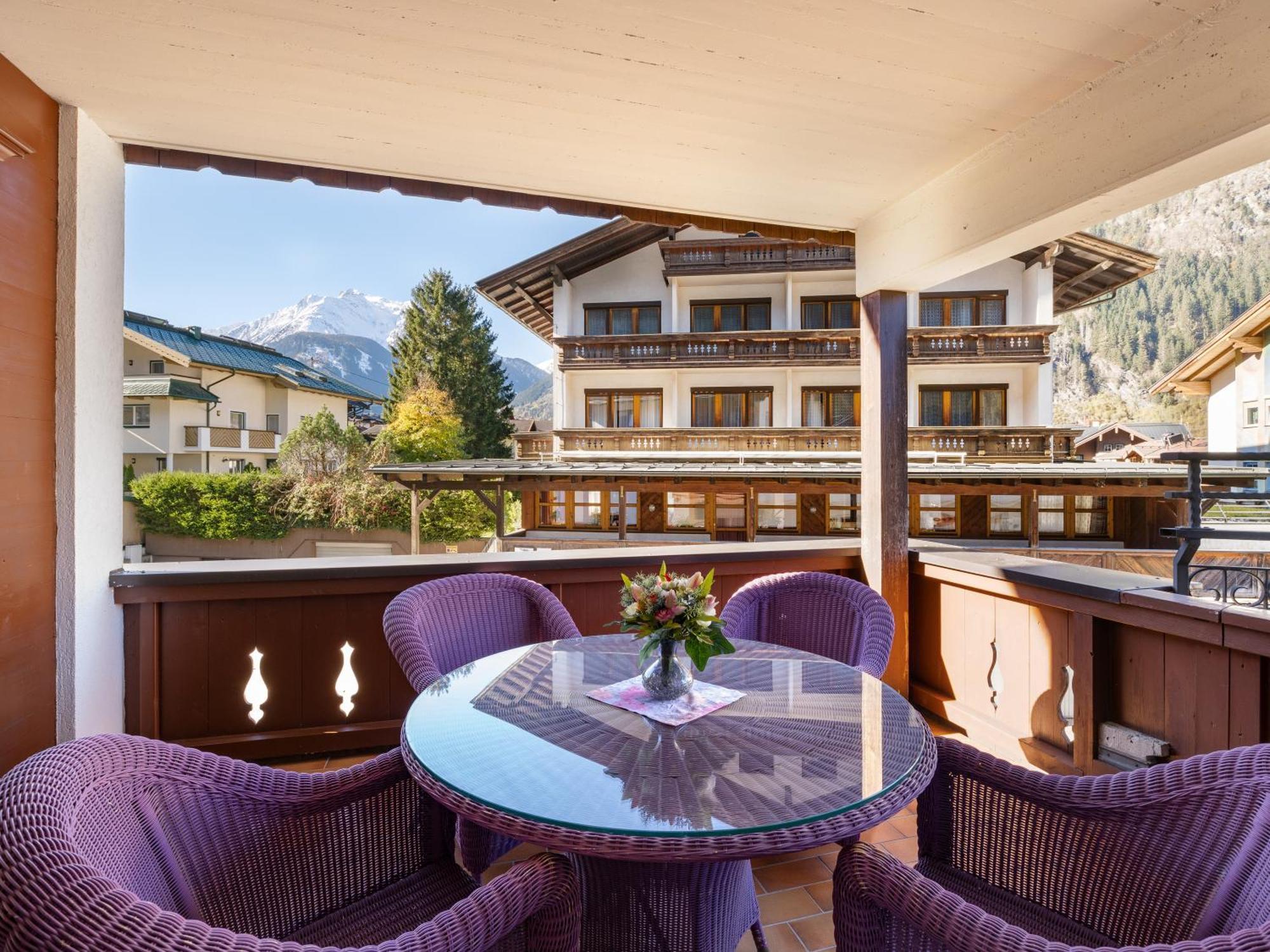 Chalet - Apartments Julitta Oberhollenzer Mayrhofen Exterior foto